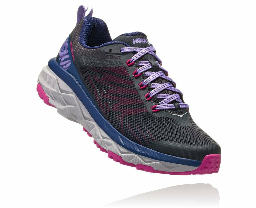 Women's Challenger ATR 5 - Ebony / Very Berry