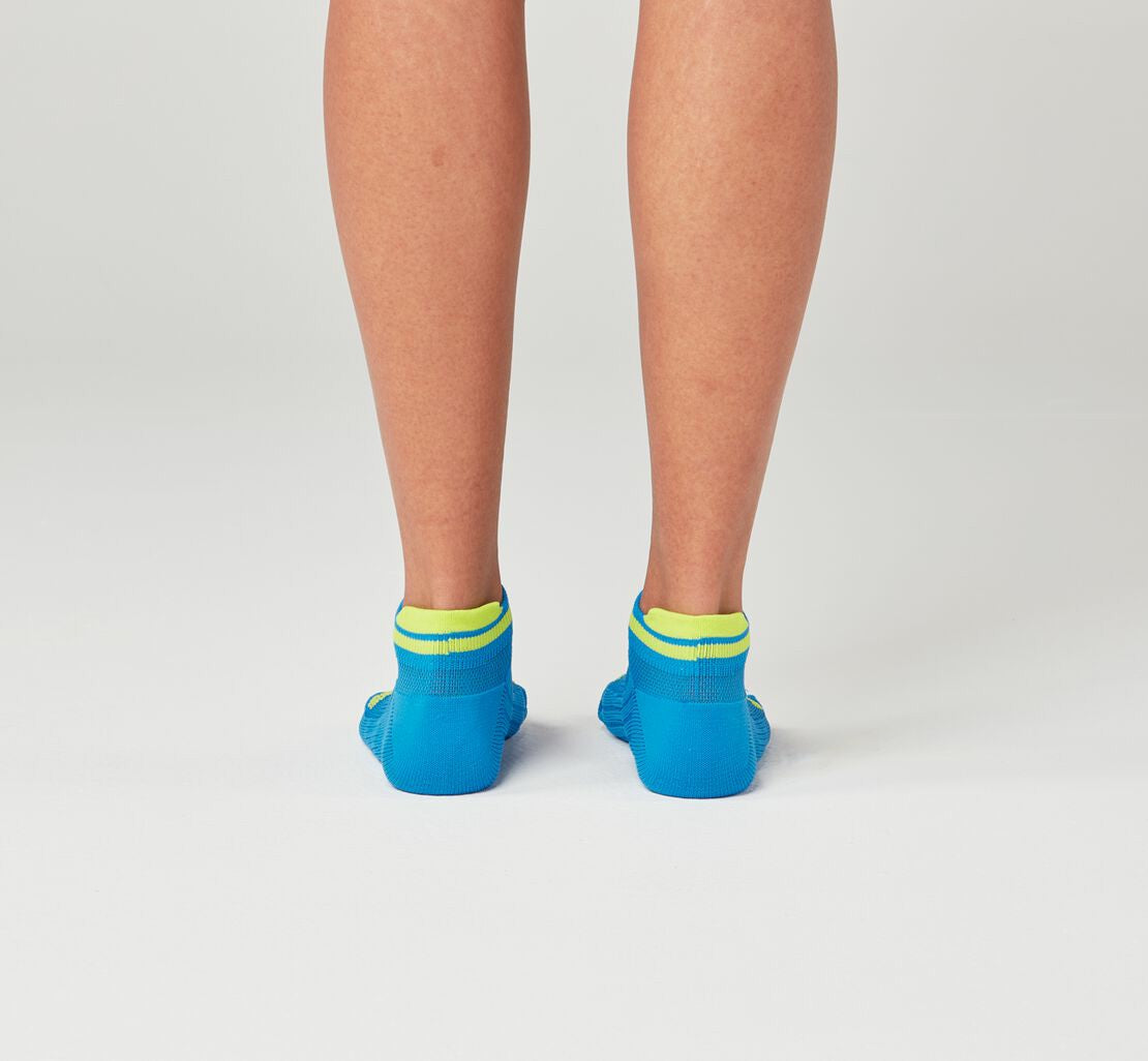 All Gender Performance No-Show Sock - Diva Blue / Citrus
