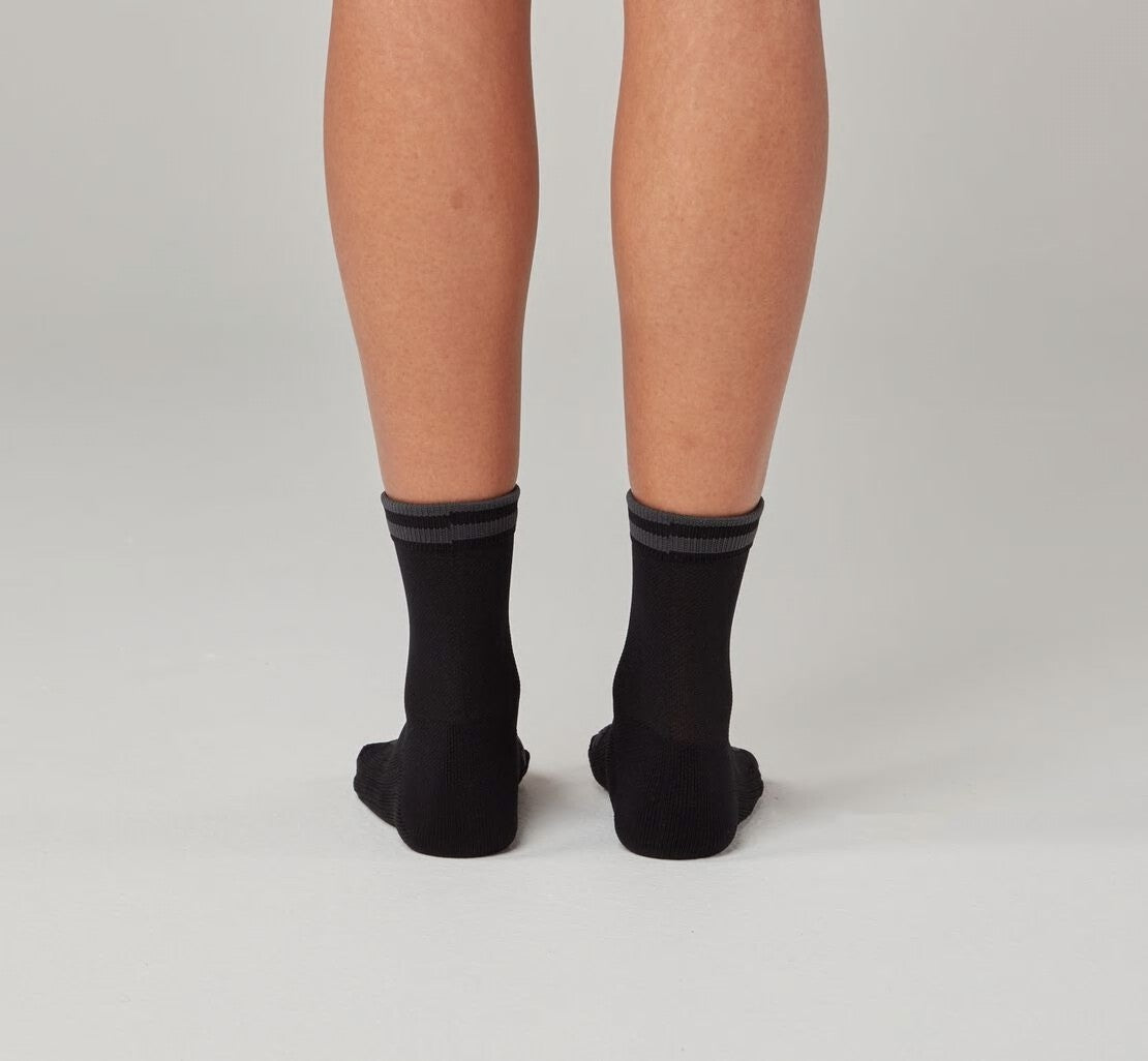 All Gender Performance Crew Sock - Black