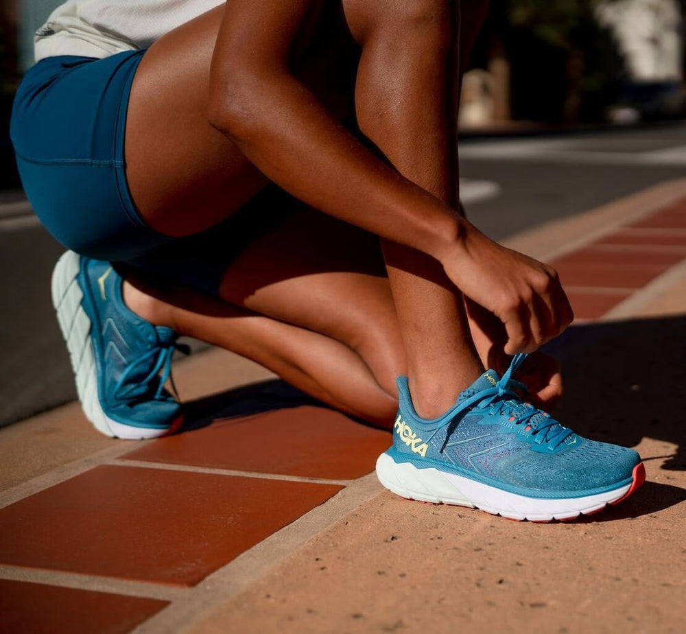 Women's Arahi 5 - Mosaic Blue / Luminary Green